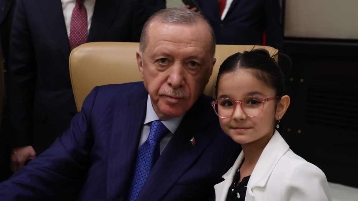 ÖĞRENCİMİZ CUMHURBAŞKANLIĞINDA